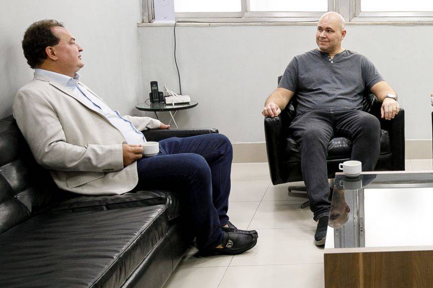 Max dá resposta dura a Abilio e acusa prefeito de politizar debate sobre localização do novo Hospital Júlio Müller <span class=